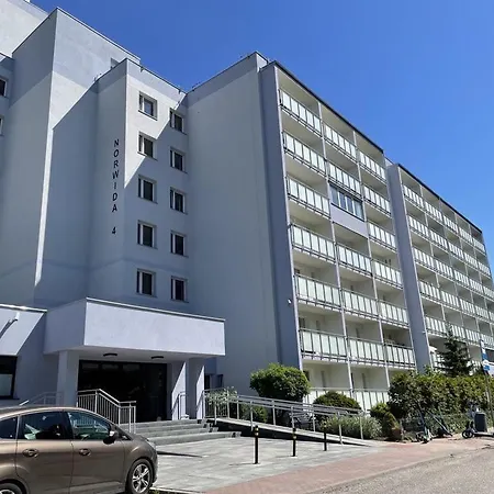 Nadmorski Tuz Przy Samym Lesie דירה